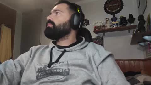 Snapshot of asttarotthh chatting on 02/11/25, 05:40 asttarotthh online show from 02/11/25, 05:40