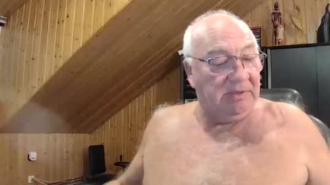 asusandy online show from 09/15/25, 09:37