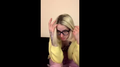 asya_new online show from 10/19/25, 06:08