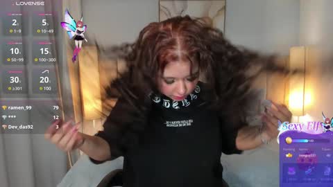 Snapshot of atena_cuteee chatting on 01/18/25, 10:17 sofia online show from 01/18/25, 10:17