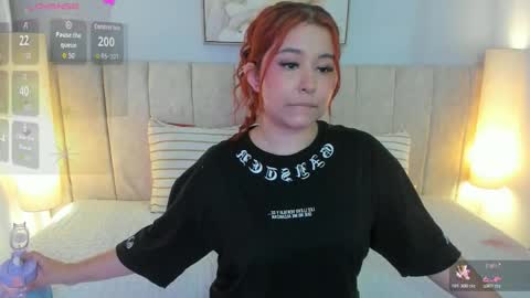 sofia online show from 12/23/25, 02:09