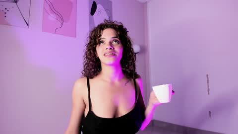 Snapshot of atenajb chatting on 12/17/24, 11:38 ATENA online show from 12/17/24, 11:38