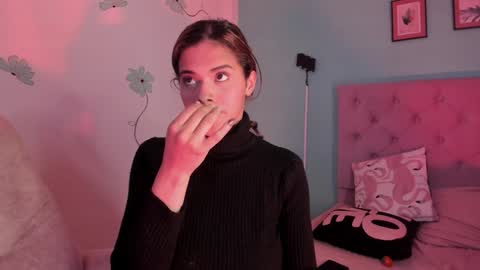 Snapshot of atenajb chatting on 01/29/25, 09:39 ATENA online show from 01/29/25, 09:39