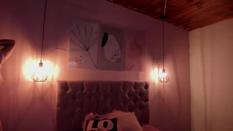 Snapshot of atenajb chatting on 09/16/25, 04:24 ATENA online show from 09/16/25, 04:24