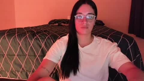 Snapshot of atenas__05 chatting on 05/19/26, 09:26 atenas online show from 05/19/26, 09:26