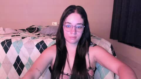 Snapshot of atenas__05 chatting on 05/23/26, 09:24 atenas online show from 05/23/26, 09:24
