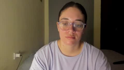 Snapshot of atenas__05 chatting on 06/29/26, 10:15 atenas online show from 06/29/26, 10:15