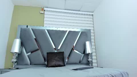 Snapshot of atenea_sexxx chatting on 06/24/26, 04:00 atenea online show from 06/24/26, 04:00