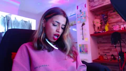 Snapshot of ateneasairce chatting on 02/20/25, 06:02 Atenea online show from 02/20/25, 06:02