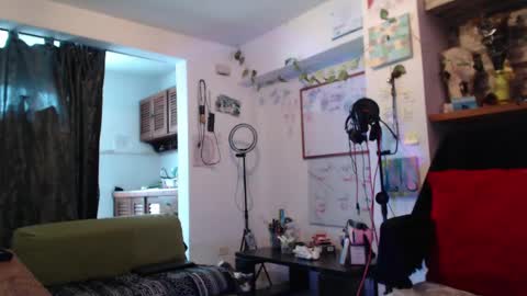 Snapshot of ateneasairce chatting on 03/02/25, 01:16 Atenea online show from 03/02/25, 01:16