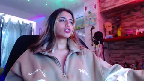 Snapshot of ateneasairce chatting on 03/02/25, 04:21 Atenea online show from 03/02/25, 04:21