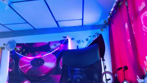 Snapshot of ateneasairce chatting on 09/15/25, 12:49 Atenea online show from 09/15/25, 12:49