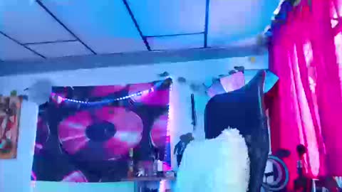 Snapshot of ateneasairce chatting on 09/25/25, 01:59 Atenea online show from 09/25/25, 01:59