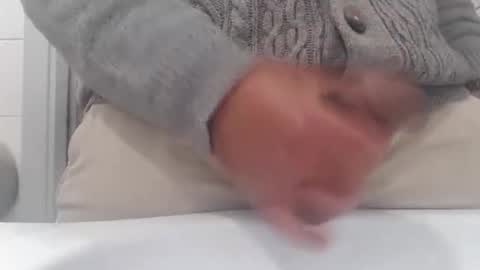 Snapshot of aterx8606 chatting on 02/10/25, 01:57 aterx8606 online show from 02/10/25, 01:57