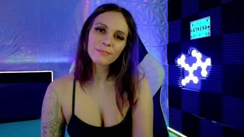 Snapshot of athenaautumn chatting on 02/06/25, 01:10 Athena Autumn online show from 02/06/25, 01:10