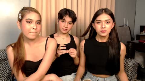 Snapshot of athenaheart chatting on 01/22/25, 08:07 Ady online show from 01/22/25, 08:07