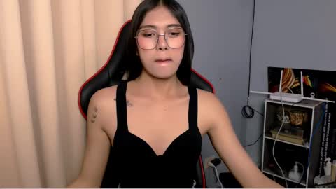 Snapshot of athenaheart chatting on 02/09/25, 03:34 Ady online show from 02/09/25, 03:34