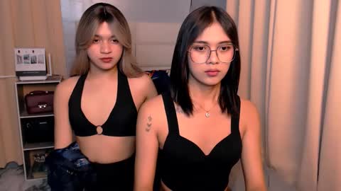 Snapshot of athenaheart chatting on 02/17/25, 07:21 Ady online show from 02/17/25, 07:21