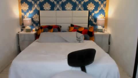 Snapshot of athenaheart chatting on 02/21/25, 01:22 Ady online show from 02/21/25, 01:22