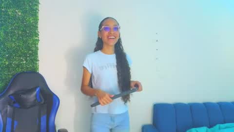 Athenea online show from 03/20/26, 05:40