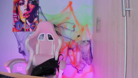 Snapshot of athenea__fox chatting on 10/28/25, 11:47 athenea__fox online show from 10/28/25, 11:47