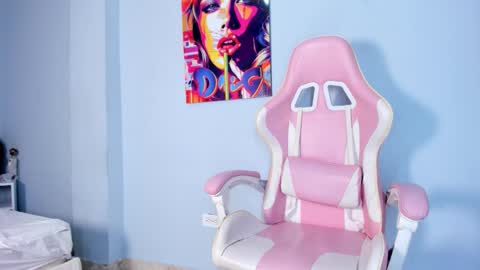 Snapshot of athenea__fox chatting on 11/05/25, 11:43 athenea__fox online show from 11/05/25, 11:43