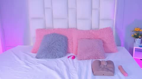 Snapshot of athenea__fox chatting on 11/25/25, 11:32 athenea__fox online show from 11/25/25, 11:32