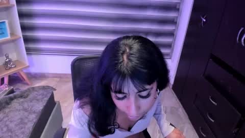 Snapshot of athenea_brown chatting on 12/17/24, 10:34 Athenea online show from 12/17/24, 10:34