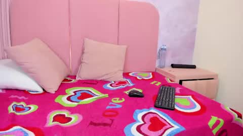 Snapshot of atheneaandsparthano chatting on 06/13/26, 11:02 Athenea online show from 06/13/26, 11:02