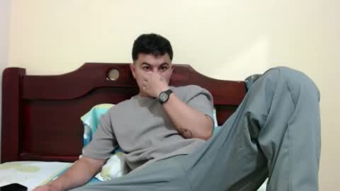 Robin online show from 12/23/25, 03:48