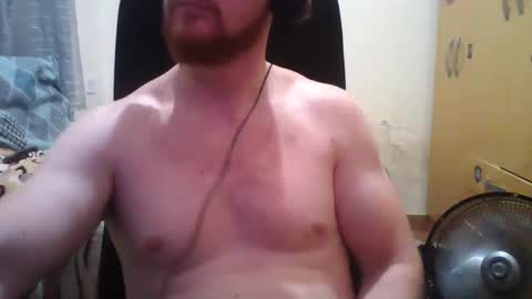 Snapshot of athleticboyy chatting on 02/16/25, 05:04 Paul Van online show from 02/16/25, 05:04