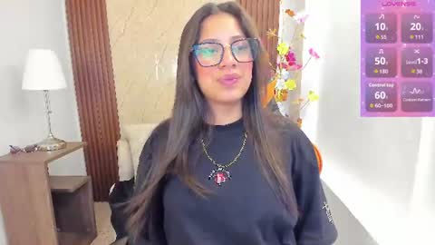 Snapshot of atiena_ chatting on 06/21/26, 09:39 Atiena online show from 06/21/26, 09:39