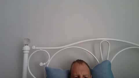 Snapshot of atlanas29 chatting on 10/27/25, 02:21 yoursissy online show from 10/27/25, 02:21