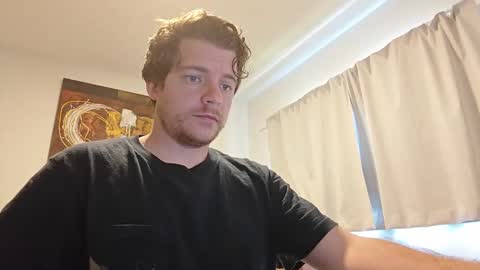 Snapshot of atomicoliver chatting on 01/17/25, 04:15 atomicoliver online show from 01/17/25, 04:15