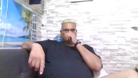 Snapshot of atr2424293280 chatting on 11/26/25, 08:48 A online show from 11/26/25, 08:48