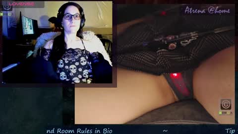 Snapshot of atrena chatting on 11/20/25, 02:34 Atrena online show from 11/20/25, 02:34