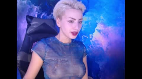 Snapshot of aubrey_rock chatting on 02/06/25, 05:40 Aubrey online show from 02/06/25, 05:40