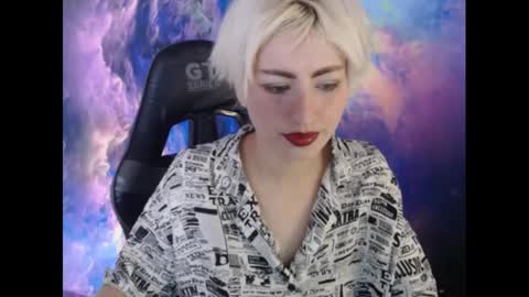 Snapshot of aubrey_rock chatting on 02/13/25, 02:20 Aubrey online show from 02/13/25, 02:20