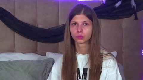 Audrey online show from 11/02/25, 06:21