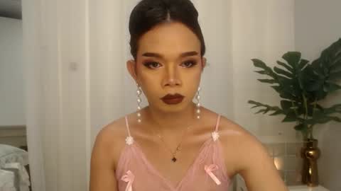 Audrey online show from 10/21/25, 03:35