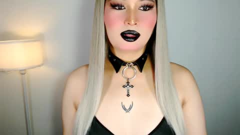 Audrey online show from 05/04/26, 09:05