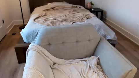 Miss Audrey online show from 03/11/25, 09:04