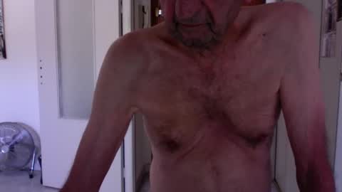 Snapshot of auguste688483 chatting on 05/27/26, 08:22 auguste688483 online show from 05/27/26, 08:22