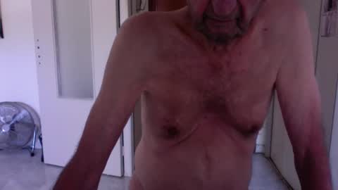 Snapshot of auguste688483 chatting on 05/28/26, 08:44 auguste688483 online show from 05/28/26, 08:44