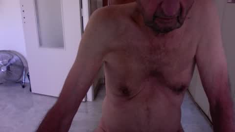 Snapshot of auguste688483 chatting on 05/29/26, 08:34 auguste688483 online show from 05/29/26, 08:34