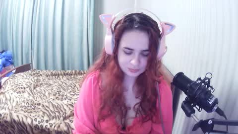 Snapshot of augustinefegett chatting on 10/19/25, 03:01 Emiko online show from 10/19/25, 03:01