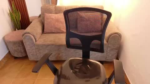 Snapshot of aunty_milf0 chatting on 05/27/26, 09:34 aunty_milf0 online show from 05/27/26, 09:34