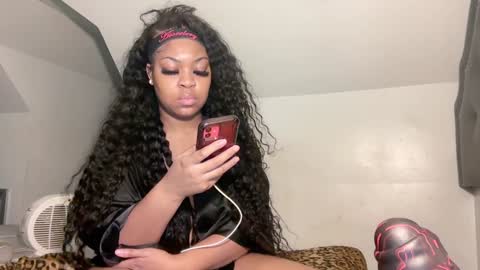 Snapshot of aunyxxx chatting on 01/16/25, 04:38 aunyxxx online show from 01/16/25, 04:38