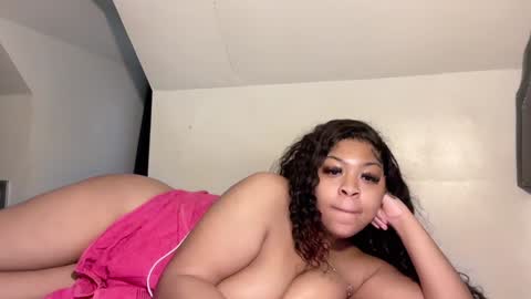 Snapshot of aunyxxx chatting on 01/27/25, 10:06 aunyxxx online show from 01/27/25, 10:06