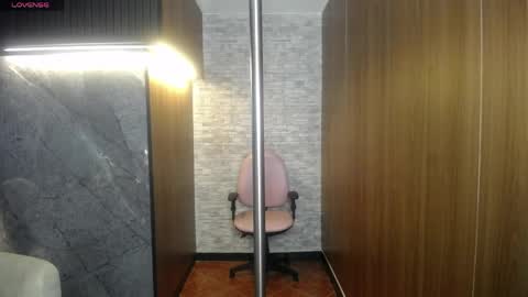 aura_cute_ online show from 03/31/26, 03:19